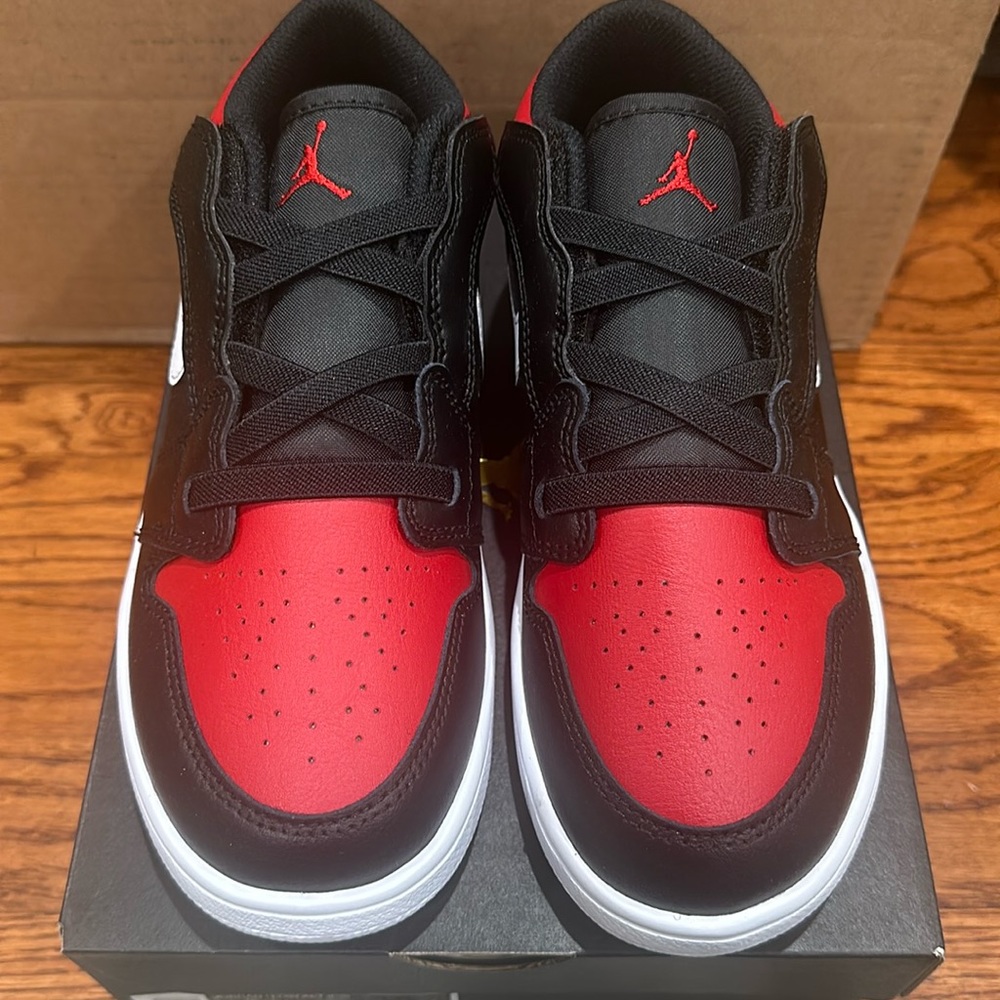 Jordan 1 low alt